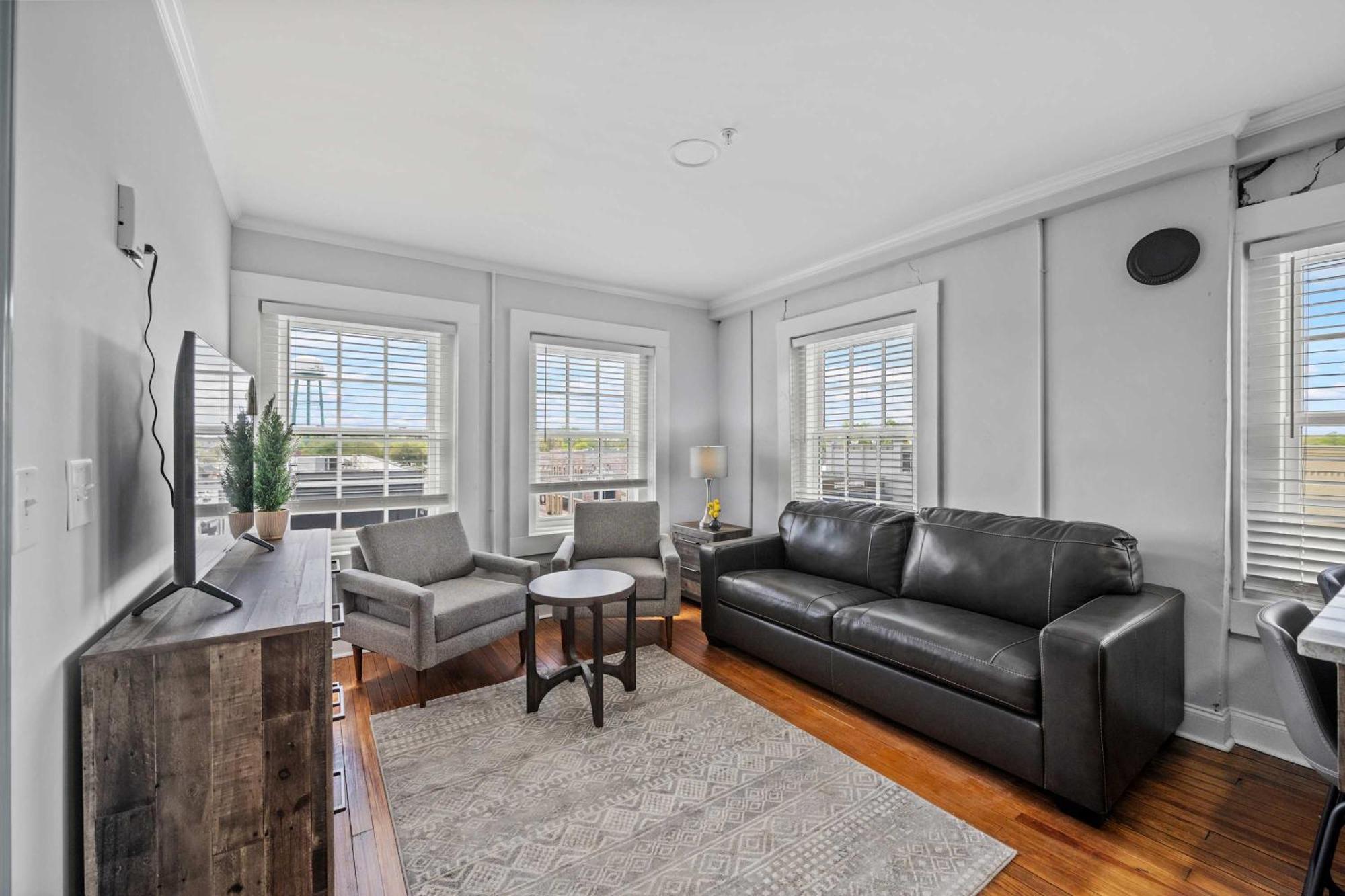 Discover Conway Trendy Downtown Loft Exteriör bild